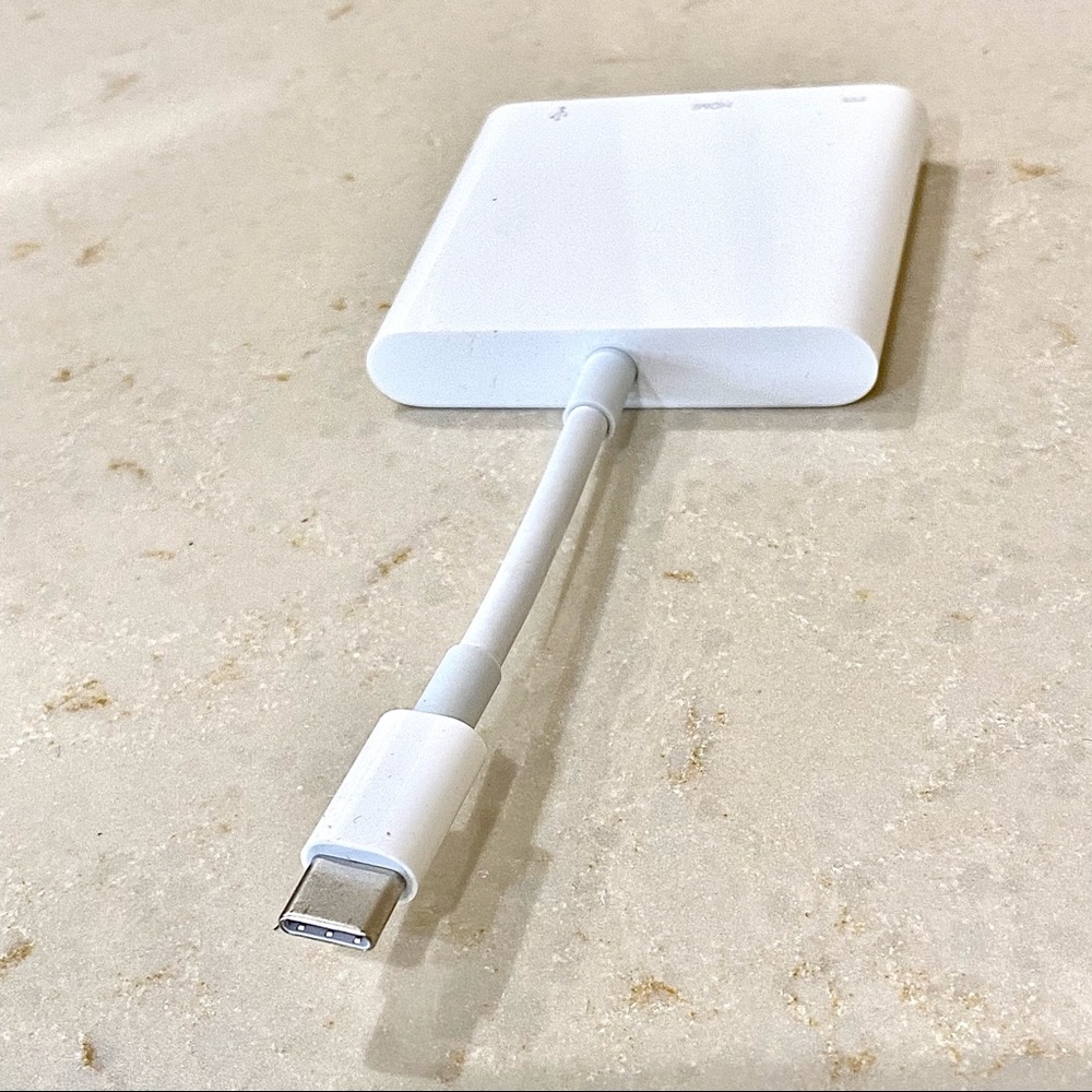 BELLIN- Lightning Audio with Charge Adapter- White